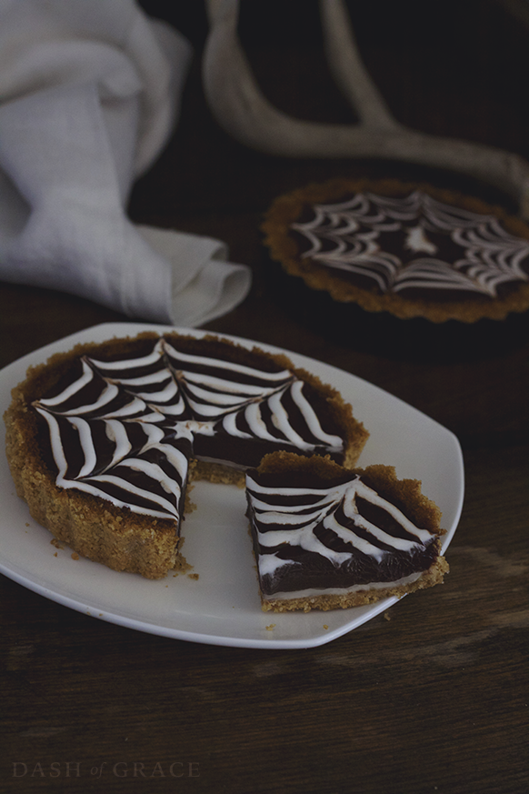 Spooky S'mores Spider Web Tarts Recipe