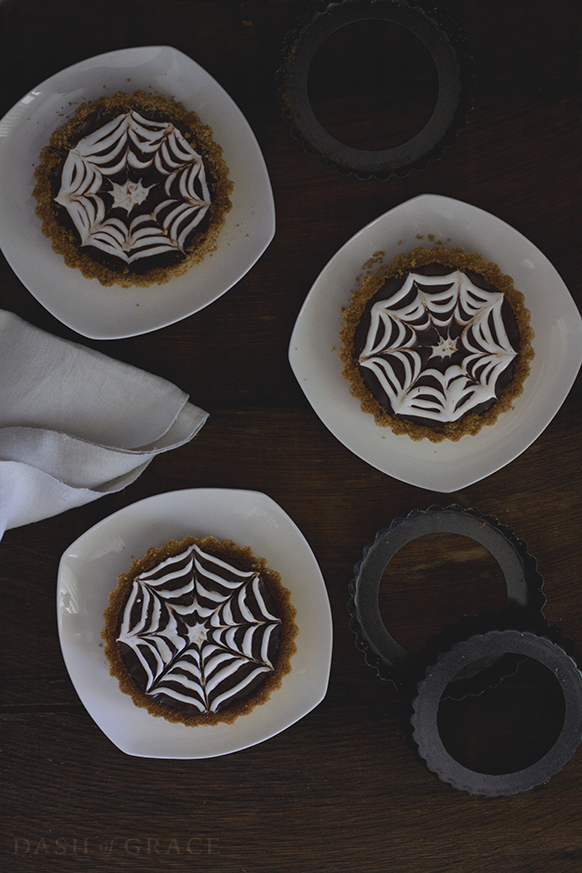 Spooky S'mores Spider Web Tarts Recipe