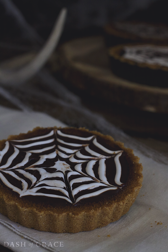 Spooky S'mores Spider Web Tarts Recipe