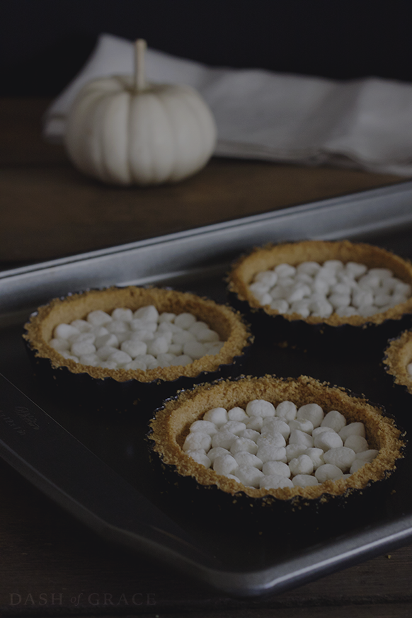 Spooky S'mores Spider Web Tarts Recipe